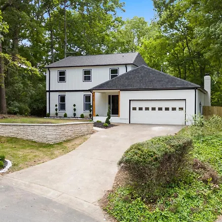 Modern 4 Bed In Quail Hollow